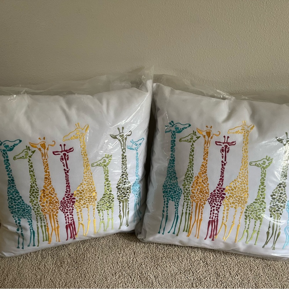Household decor pillows Rainbow Giraffes 20x20 very good quality (2)